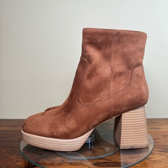 BP Keyla Platform Bootie in Tan Chestnut - Picture 2 of 16